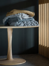 Table ronde torsion chene massif d127 cm - ethnicraft chene clair